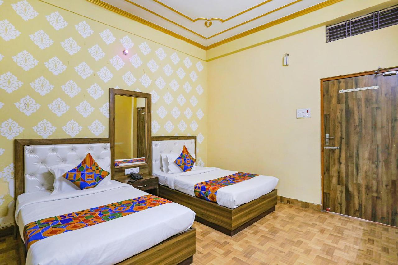 Fabhotel Shivam Palace Варанаси Экстерьер фото